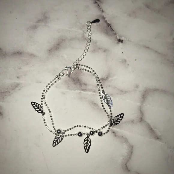 Bracelets - Picture 2 of 3